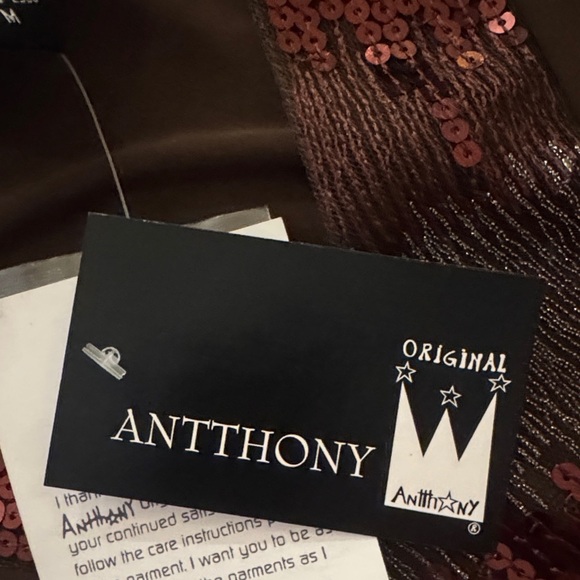 Antthony Original Brown Blouse with Sequin Detail - Picture 7 of 7